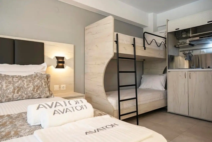 Standard Quadruple room