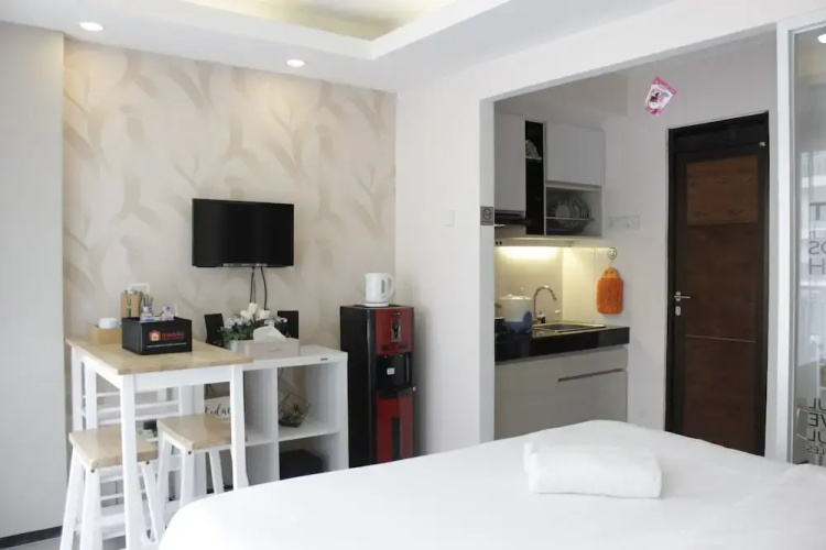 Spacious & Stylish Studio at Gateway Pasteur Apartment