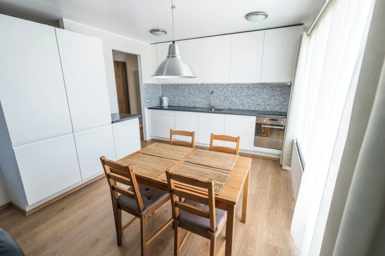 Quadruple Family Apartment with mountain view