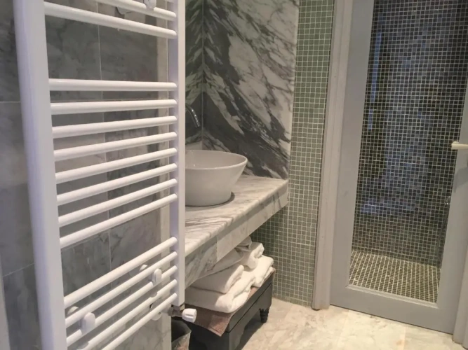 Deluxe Double Suite