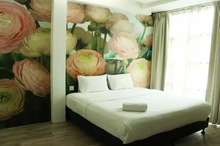V Garden Hotel