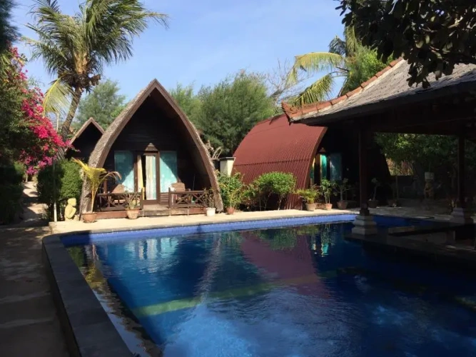 Bungalow beachfront