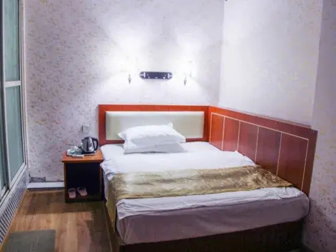 Yanting Xinhua Hotel
