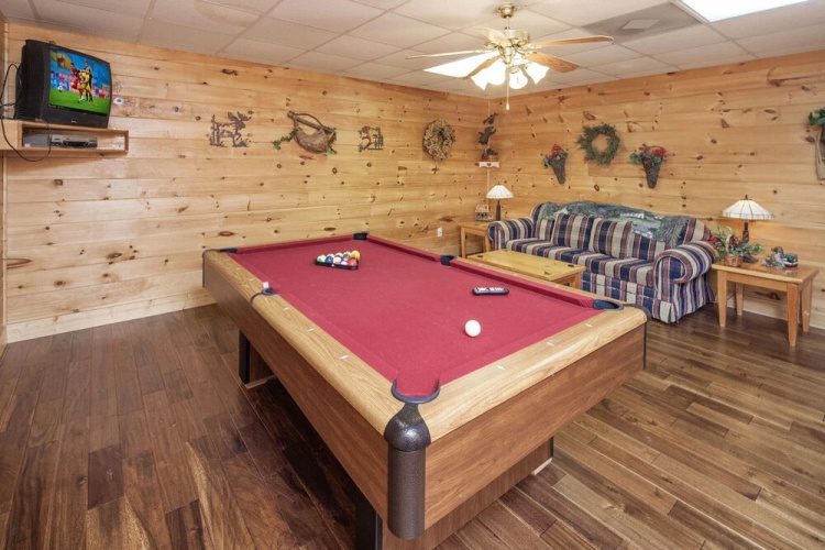 The Cozy Bear by Eagles Ridge Resort