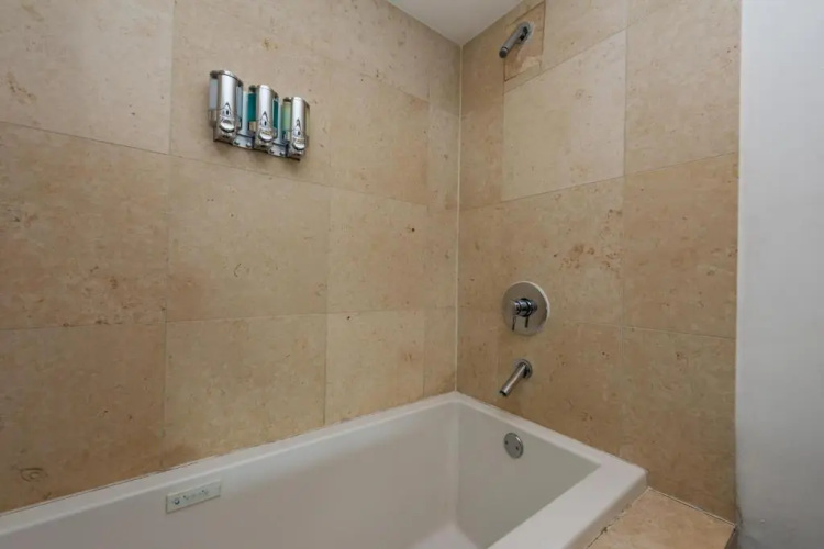 485 BRICKELL AVENUE - ICON Residence