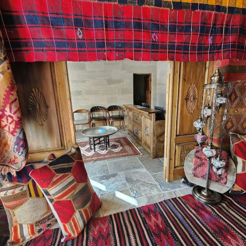 Noah's Ark Cave Hotel