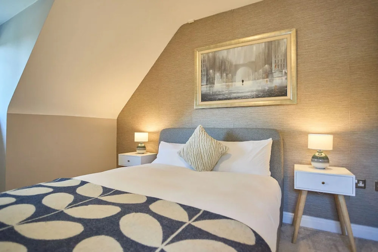 Host Stay Danford Court