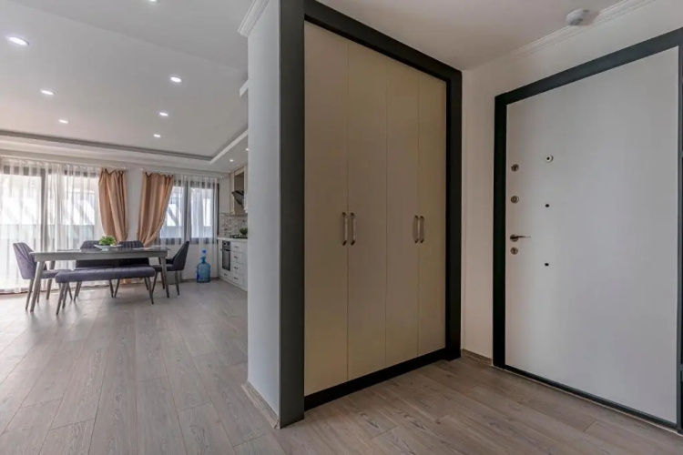 Cozy 2 Bedroom Apartment