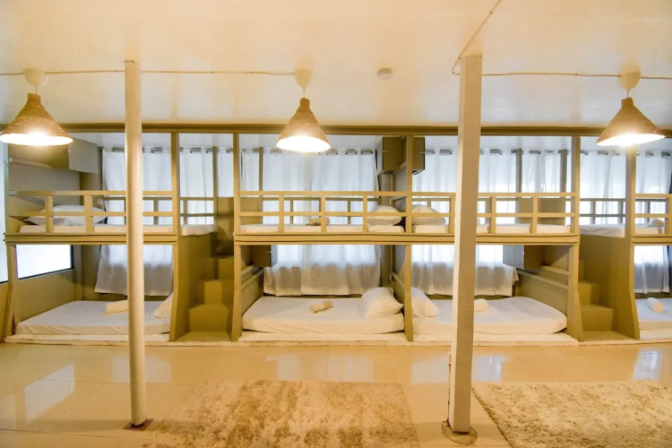 Treasure Isle Backpacker's Hostel