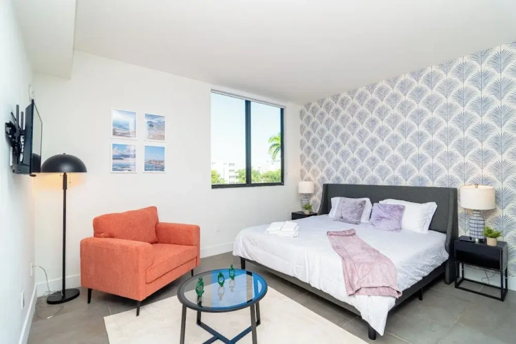 Deluxe Single room with city view