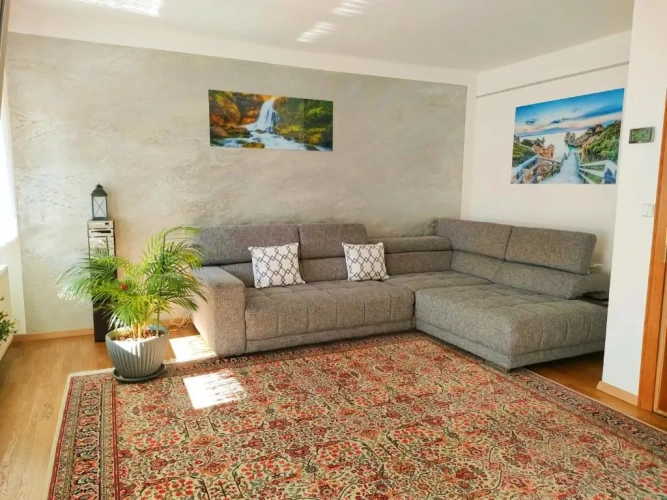 2 Bedrooms Cottage