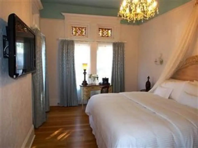 Patterson Inn