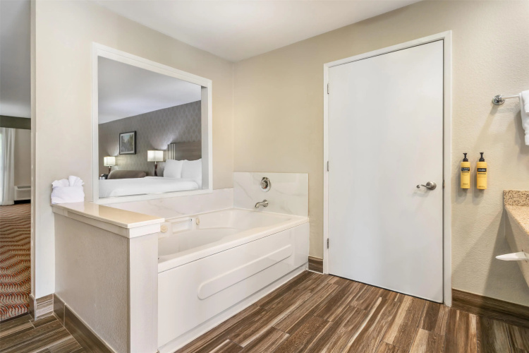 Best Western Plus Sonora Oaks Hotel & Conference Center photo 11