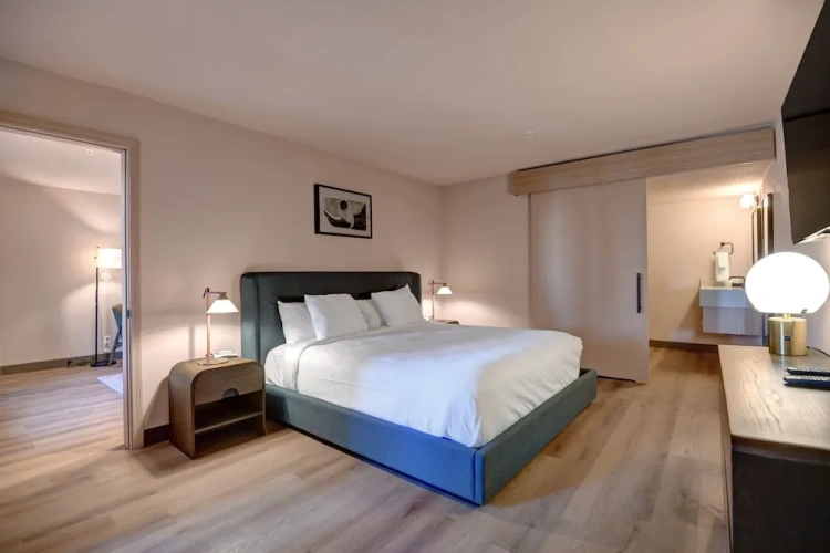 Premium room