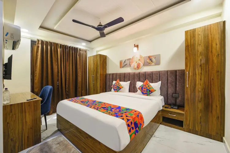 Fabhotel Kesari Stayz