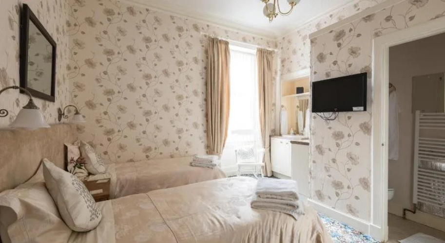 Dunallan Guest House