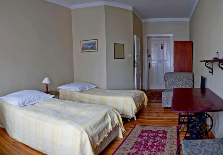 Economy Triple room