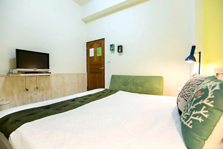Lane 82 B&B