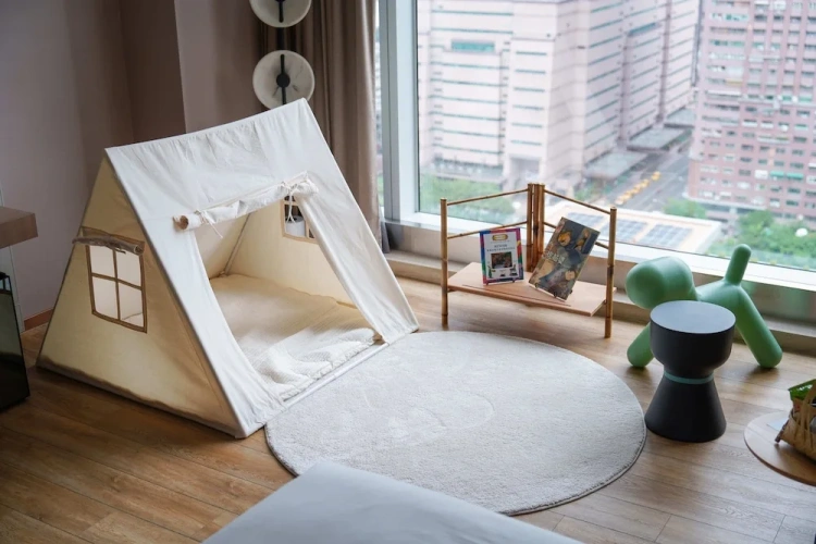Classic Twin Family room
