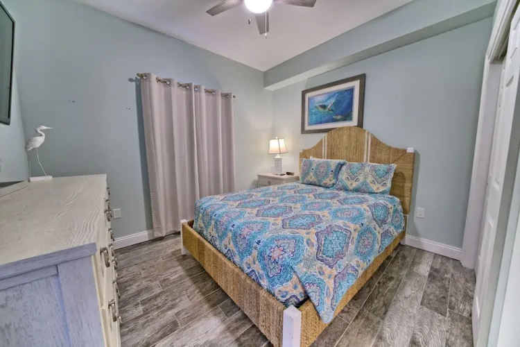 Unit 2304 2 Bedroom Condo by RedAwning