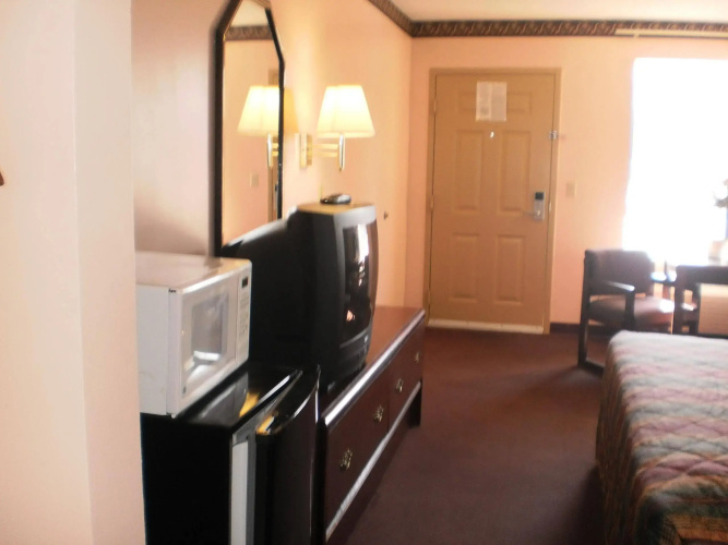 Executive Inn and Suites Covington
