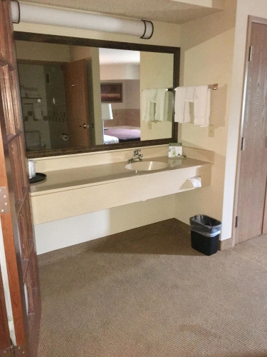 AmericInn Monmouth