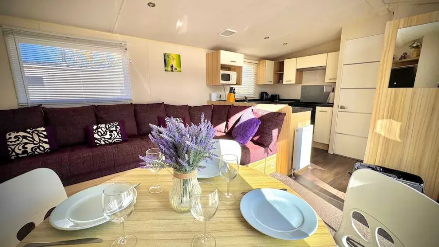 Marton Mere - 3 Bedroom Caravan