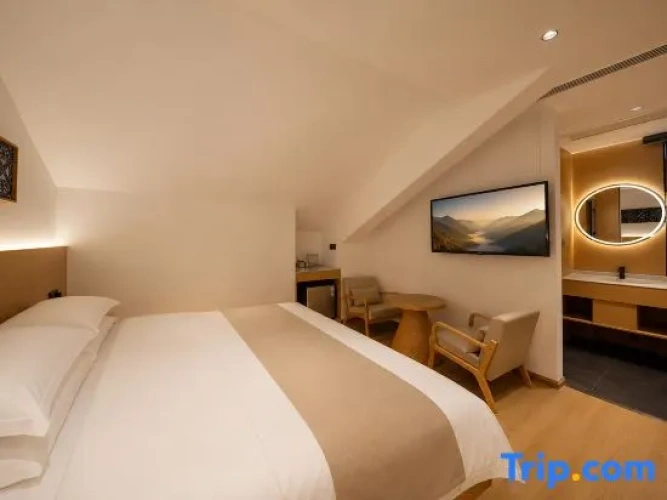 Standard Twin Family room