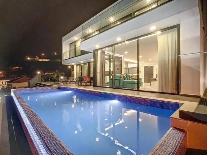 Villa with sea view