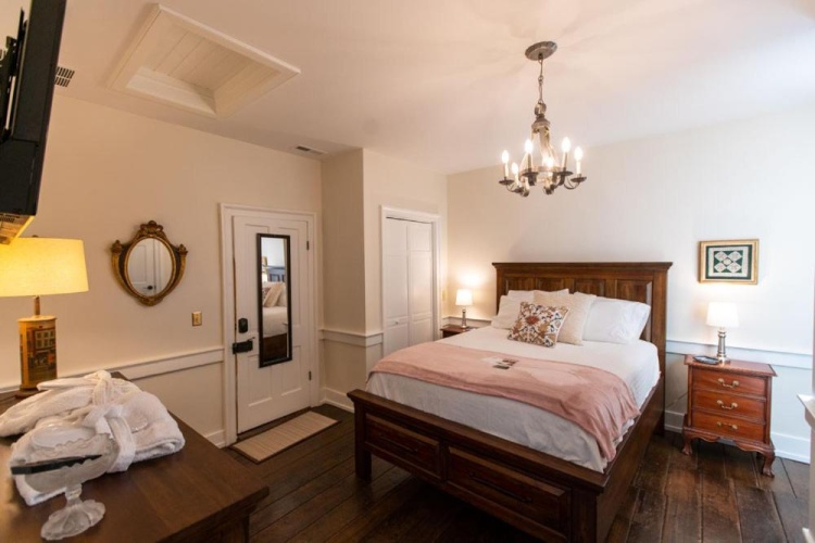 Executive Suite