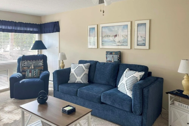 2 Bedrooms Apartment