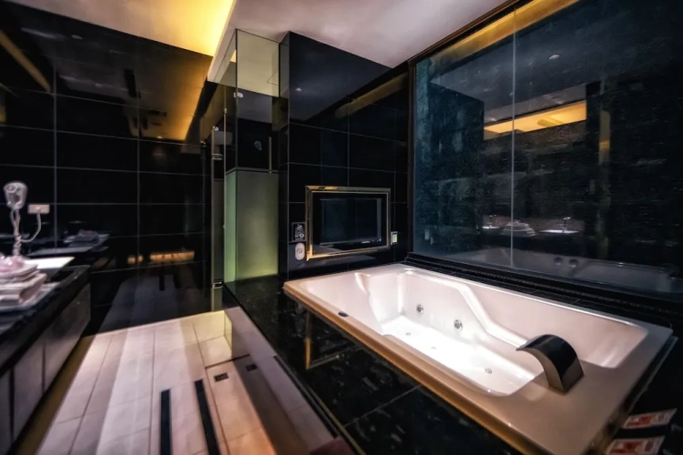 Business Quadruple room