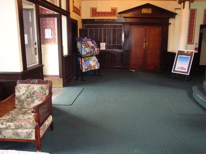 Grand Hotel, Whangarei