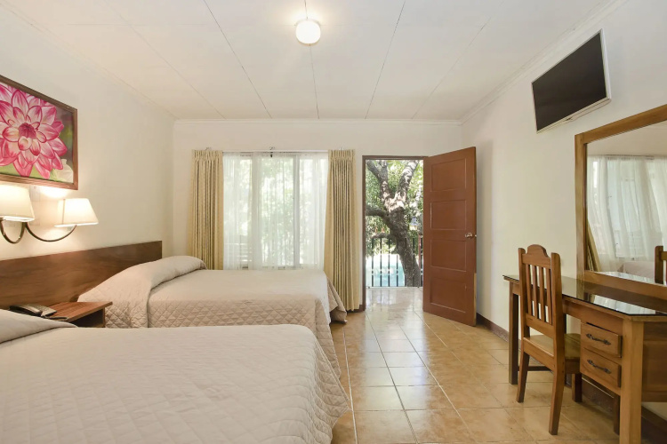Hotel Boyeros