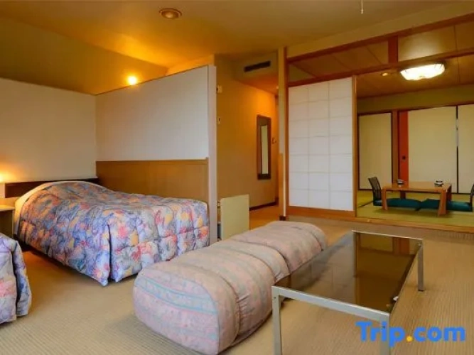 5 Bedrooms Standard Double room with mountain view