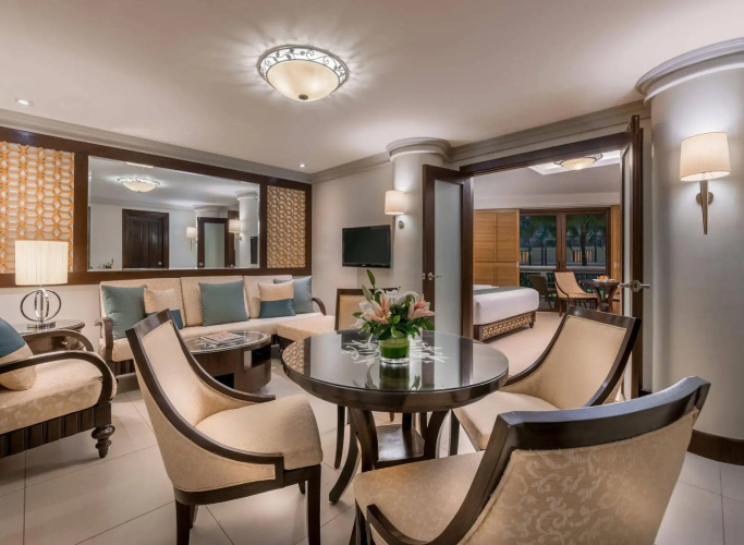 Emerald Island Hotel