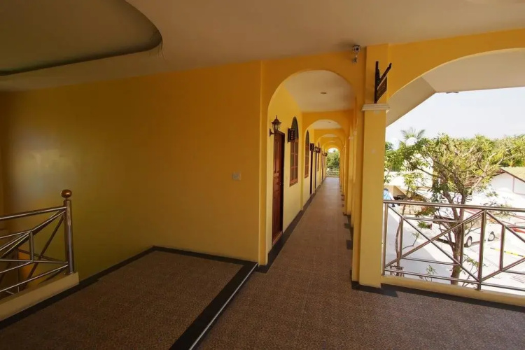 The Rich Residence