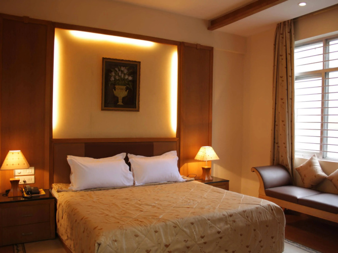 Hotel Roopa