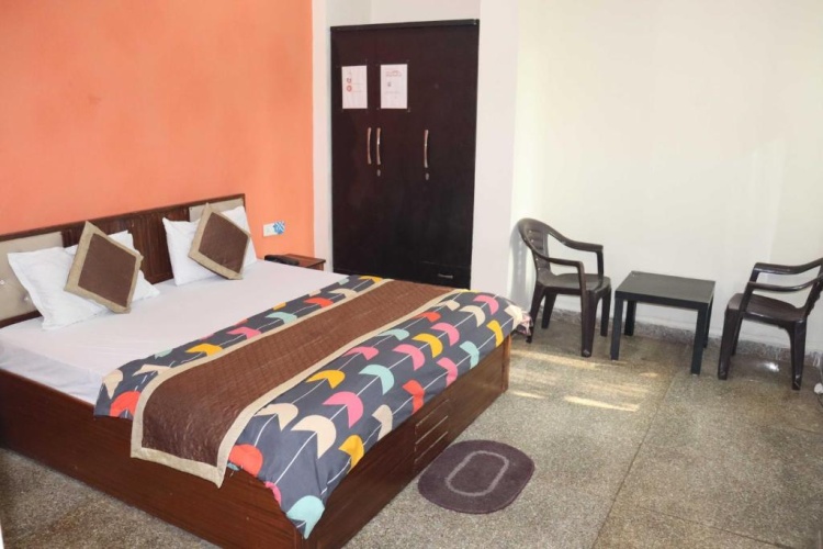 Classic Triple room