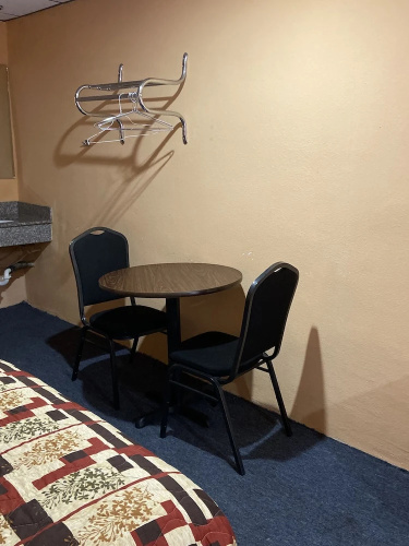 Deer Park Motor Inn