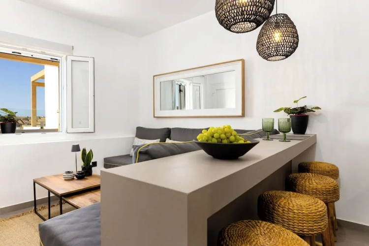1 Bedroom Superior Apartment with balcony and with mountain view
