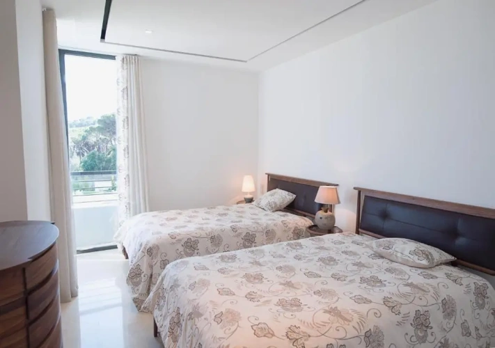 2 Bedrooms Deluxe Apartment