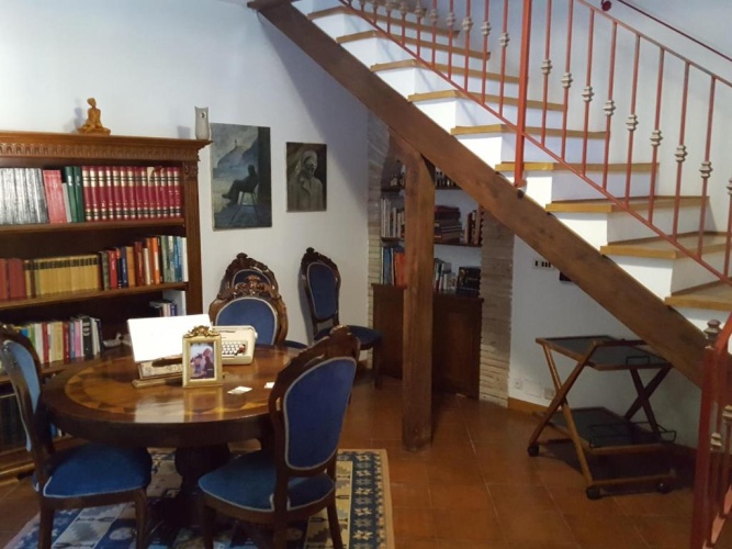 3 Bedrooms Apartment