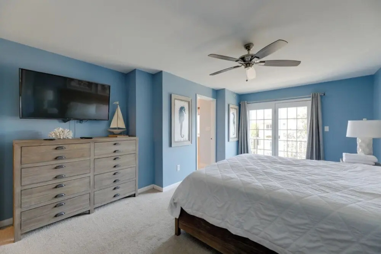 Game Room & Community Perks! Ocean View Retreat