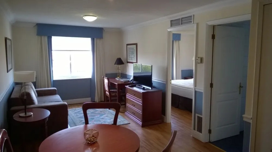 Regency Suites Boutique Hotel