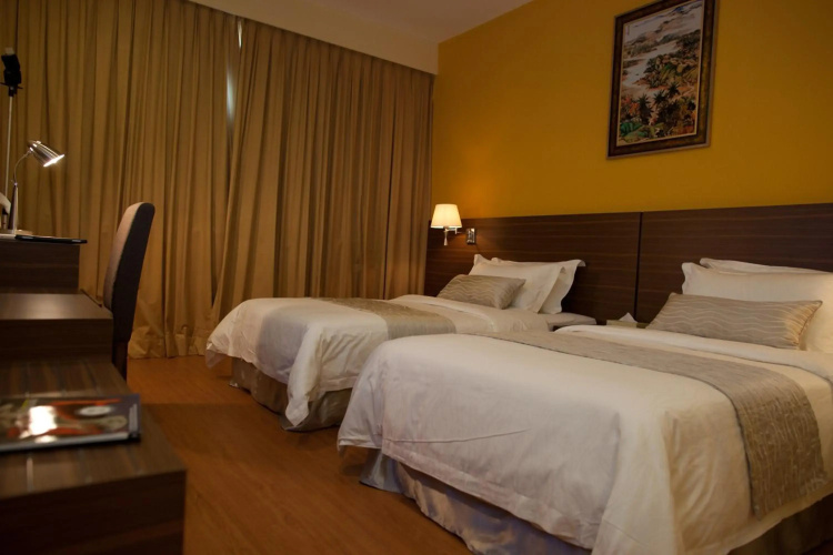 Pinetree Hotel