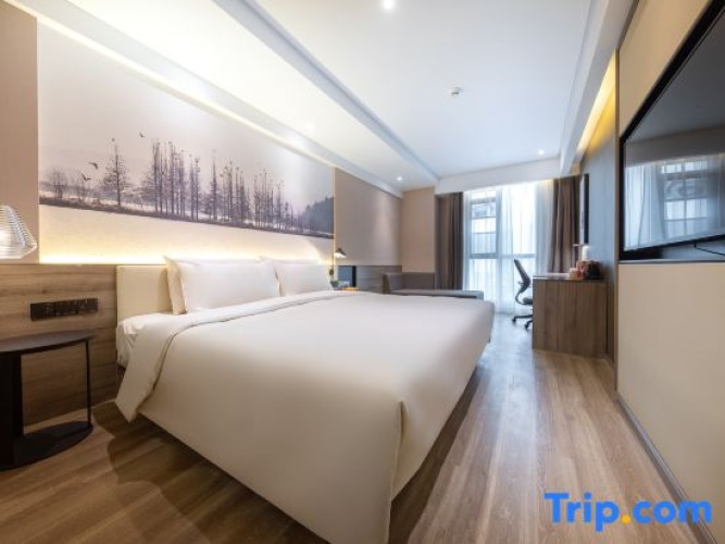 Standard Twin Family room with city view