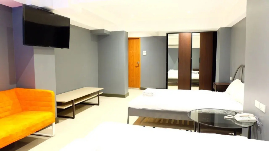 Cloud 9 Lodge