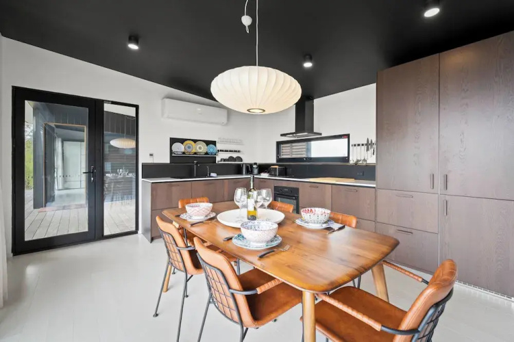 The Outlook on Mount Louis – 1 Bedroom