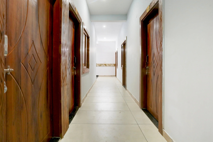 Hotel O by OYO Adinath Guest House